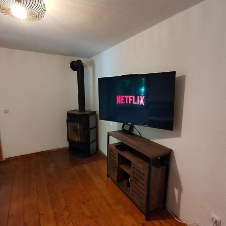 Gemuetliche Ferienwohnung Mit Kamin Und Garten ガルミッシュ・パルテンキルヒェン エクステリア 写真